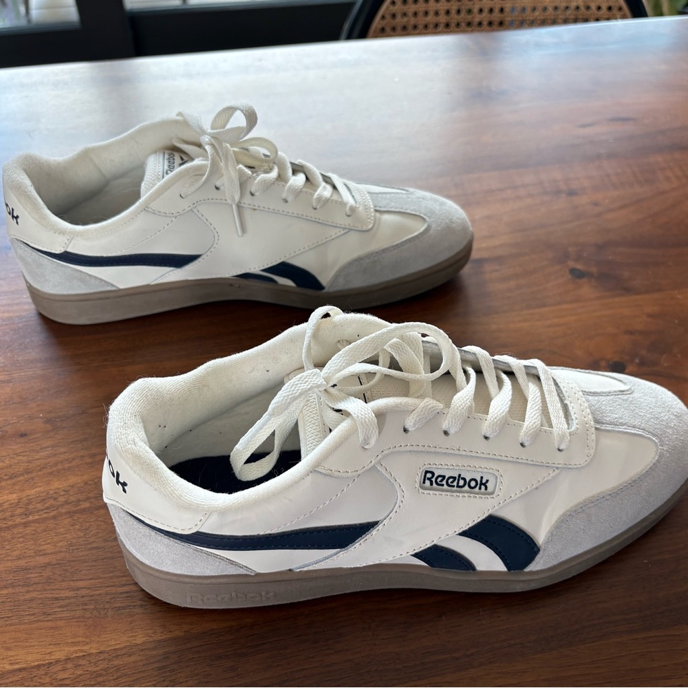 Reebok Men's White and Blue Sneakers